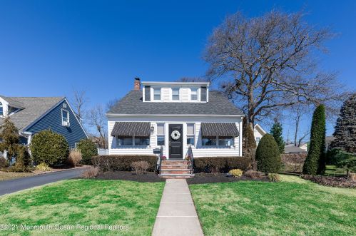 307 Parkway, Point Pleasant Beach, NJ 08742-3275