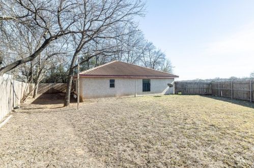 3651 Martin Luther King Fwy, Fort Worth TX  76119-2878 exterior