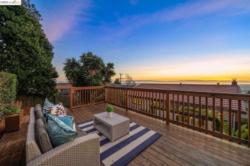 16592 Rolando, San Leandro CA 94578-1230 exterior