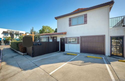 995 Rosecrans St, San Diego, CA 92106-3016