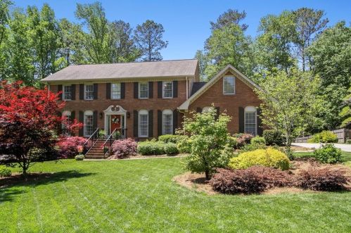 811 Montego Way, Lilburn, GA 30047-4232