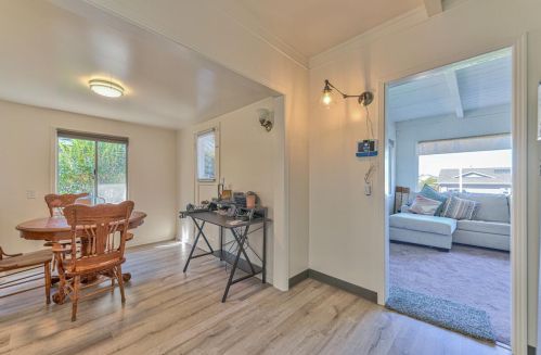 1092 Highland St, Seaside CA 93955-6124 exterior