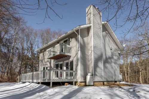 56 Town Line Hwy, Bethlehem, CT 06751-1514