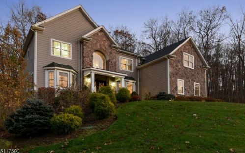 5 Windemere Way, Sparta, NJ 07871-1794