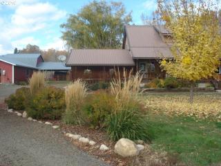 46550 Slaughterhouse Rd, Halfway, OR 97834-8098