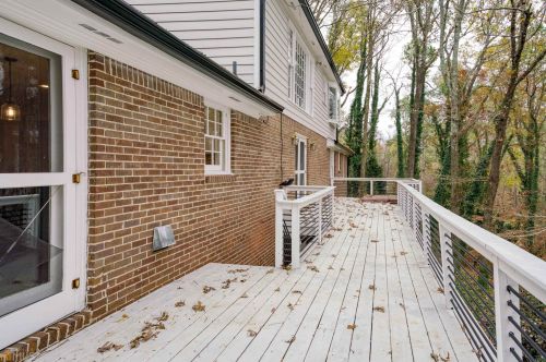 170 Huntcliff Pt, Atlanta GA  30350-1601 exterior