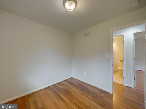 9470 Vollmerhausen Dr, Columbia MD  21046-2004 exterior