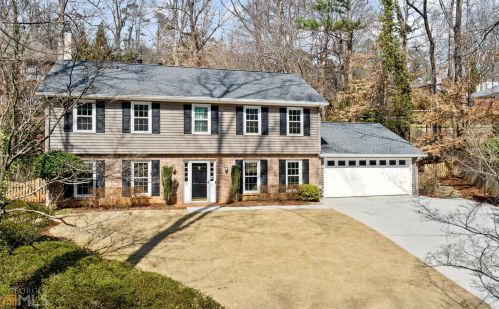 390 Forest Valley Ct, Atlanta GA  30342-2353 exterior