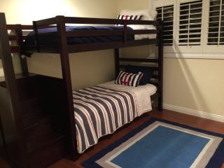 1927 West St, Anaheim CA  92802-3408 exterior