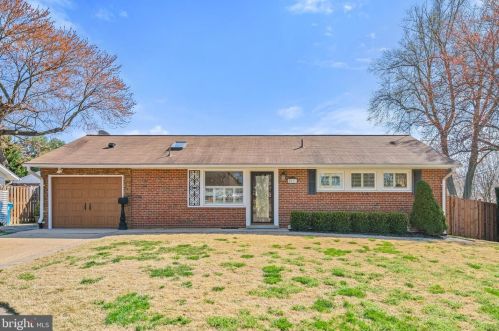 8017 Ellet Rd, Springfield VA  22151-1921 exterior