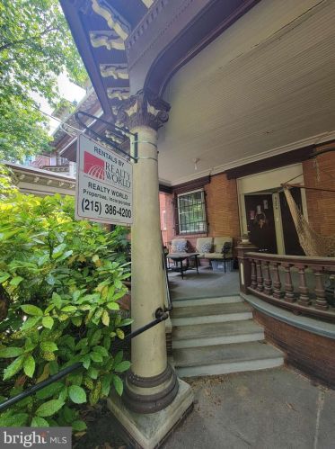 4224 3rd St, Philadelphia PA  19104-2610 exterior