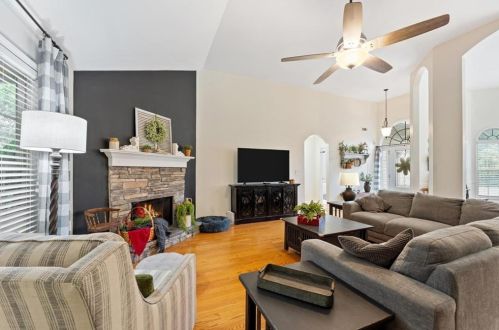 358 Jefferson Walk Cir, Jefferson GA  30549-5542 exterior