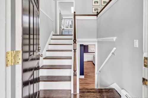 26 Perch Rd, Huntington CT  06484-1824 exterior