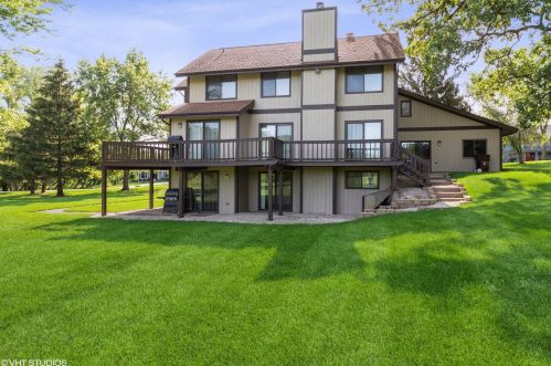 3611 Wisteria Dr, Bull Valley, IL 60012-1346
