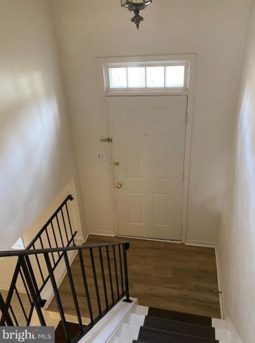 19107 Perry St, Triangle VA  22172-2118 exterior
