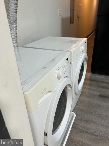 2036 19 St, Philadelphia PA 19121-4120 exterior