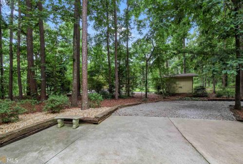 3594 Limberlost Trl, Stockbridge GA  30281-5621 exterior