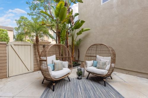 107 Canopy, Irvine CA  92603-0658 exterior