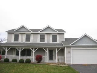 651 Rees St, Hinckley, IL 60520-9514