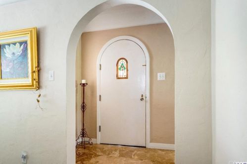 1151 Cedar St, Glendale CA  91207-1728 exterior