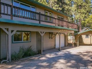 3065 Caldwell Dr, Snowline Camp, CA 95709-9520
