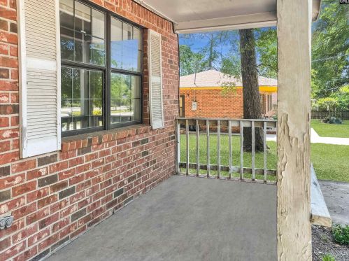 241 Brown St, Barnwell, SC 29812-1968