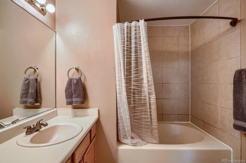 5808 Jericho Way, Aurora CO 80015-3654 exterior