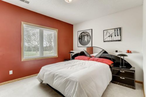 2846 Eagle Valley Dr, Saint Paul MN  55129-4263 exterior
