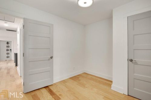 1816 Evans Dr, Atlanta GA  30310-4820 exterior