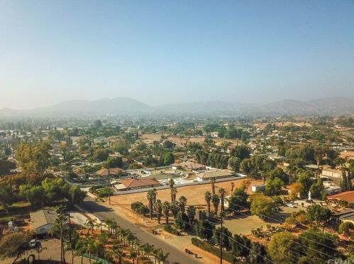 4565 Meredith, Riverside CA  92505-1536 exterior