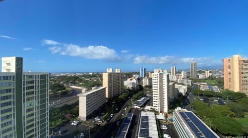 2888 Ala Ilima St, Honolulu HI  96818-5220 exterior