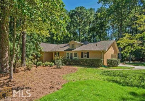 104 Christopher Ln, Stockbridge, GA 30281-4961