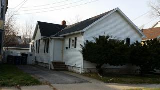 332 Langdon St, Toledo OH  43609-2738 exterior