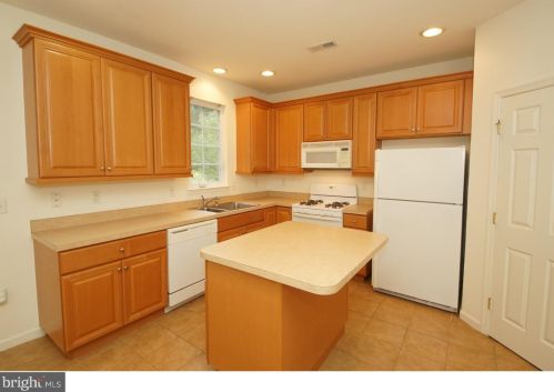 146 Jackson Ave, Princeton NJ  08540-1675 exterior