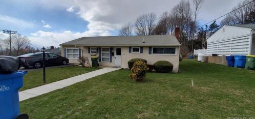 210 Peach Orchard Rd, Waterbury, CT 06706-2831