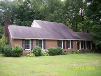 367 Franklin Dr, Murfreesboro, NC 27855-2205
