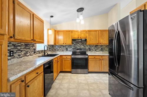 17081 Cinders Ln, Madison Mills, VA 22960-3379