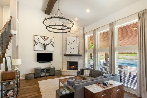7734 Aria Loop, Austin TX  78736-2708 exterior