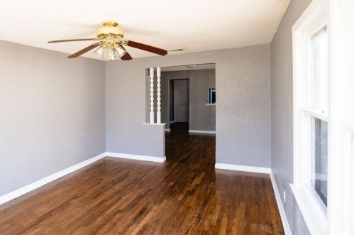 1102 Cherico St, Austin TX  78702-3706 exterior