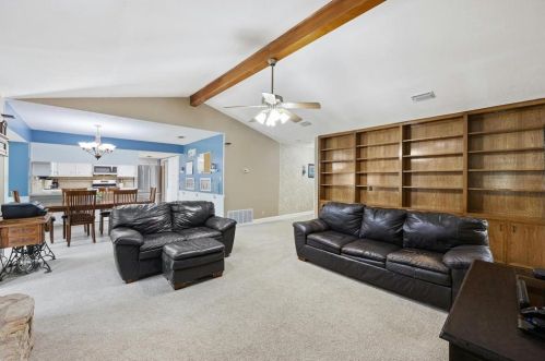 102 Turtle Bnd, Georgetown, TX 78628-2242