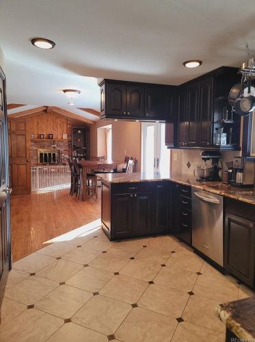 5705 Pagosa Way, Aurora CO 80015-3013 exterior