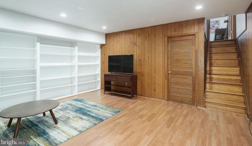 637 Lombard St, Philadelphia PA  19147-1416 exterior