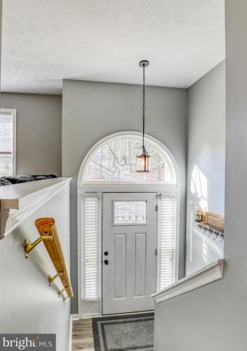 653 Warden Circle Rd, Wardensville WV  26851-8354 exterior