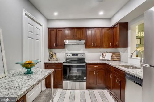 12053 Crimson Ln, Silver Spring, MD 20904-1956