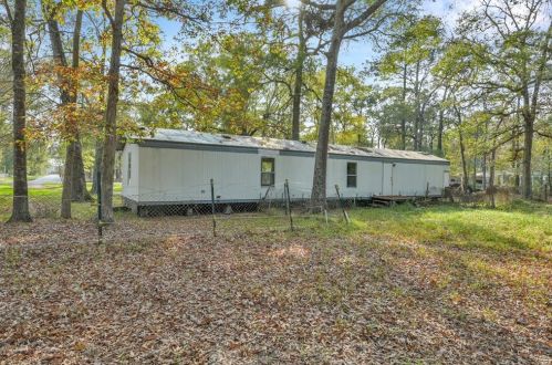 17097 Vly Ln, Conroe TX  77306-8646 exterior