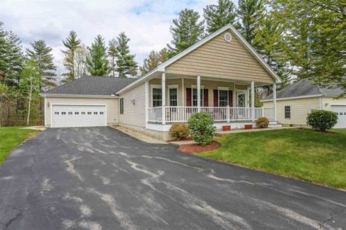 5 Eayers Range Rd, Londonderry, NH 03053-3570
