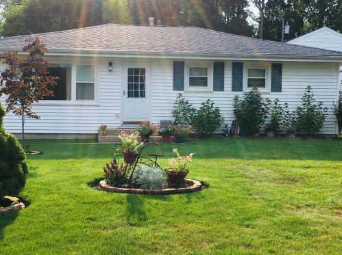 1614 Brookview Ct, Hobart, IN 46342-5714