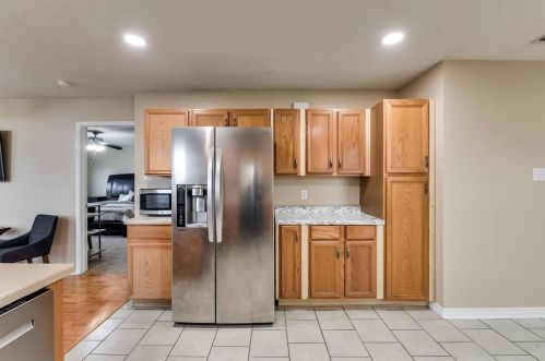 4932 Waterford Dr, Fort Worth TX  76179-4150 exterior