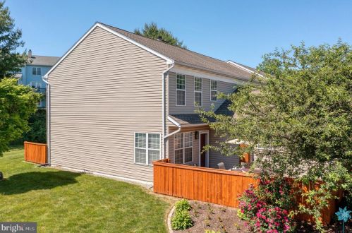 128 Pinnacle Point Dr, Lancaster PA  17601-1771 exterior