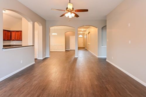 2035 Midlane Dr, Conroe TX  77301-4685 exterior
